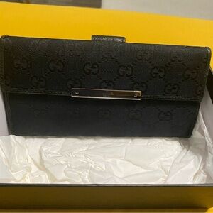 GUCCI Logo Metal Bar Plate Canvas Leather Wallet Monogram Black Envelope